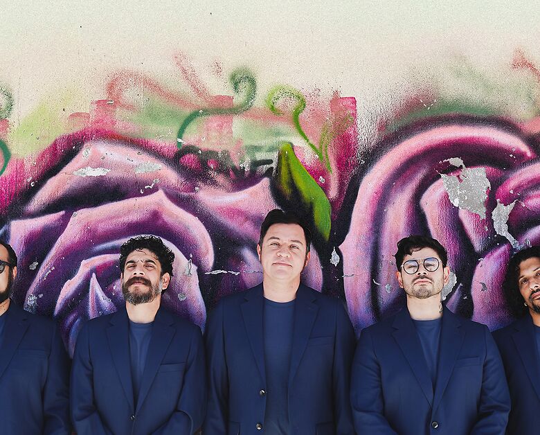 ORKESTA MENDOZA