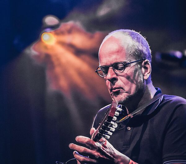 HENHOUSE PROWLERS + THOSE METAL BOYS WITH THEIR METAL TOYS _13