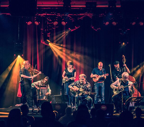 HENHOUSE PROWLERS + THOSE METAL BOYS WITH THEIR METAL TOYS _8