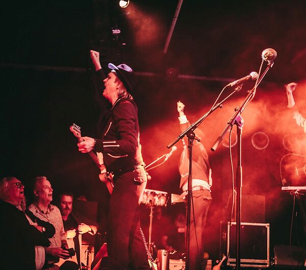 CHUCK PROPHET AND HIS CUMBIA SHOES + DJ PABLO_3