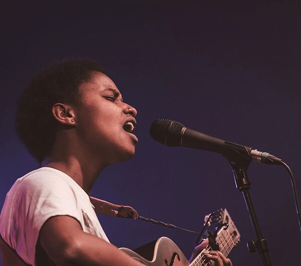 Meskerem Mees + Porcelain id_1