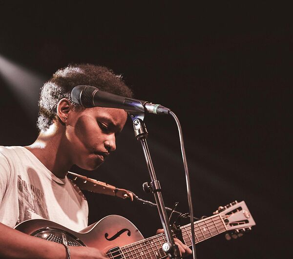 Meskerem Mees + Porcelain id_6