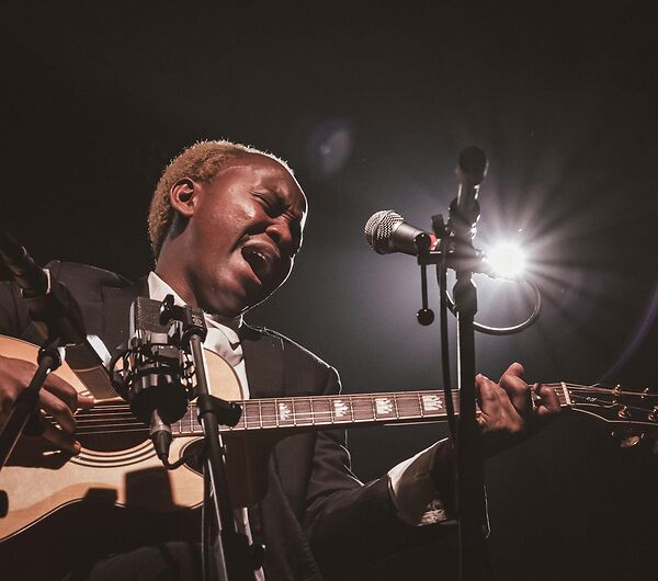 Meskerem Mees + Porcelain id_2