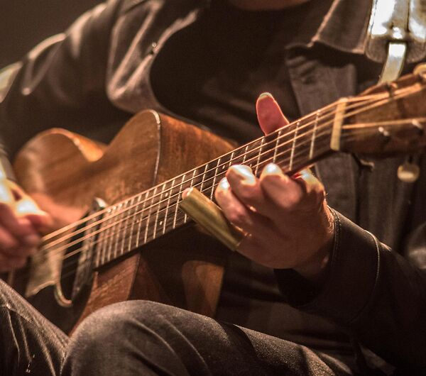 Tiny Legs Tim & Steven Troch_1