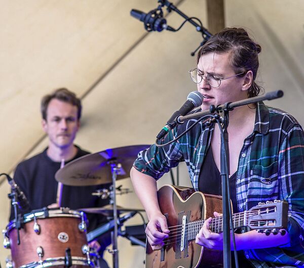 muziekclub N9 in den gevloerden bos: ASTRONAUTE_2