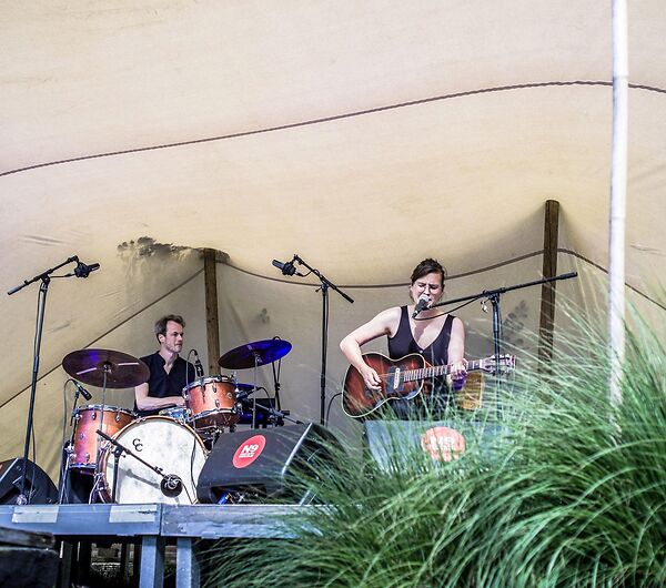 muziekclub N9 in den gevloerden bos: ASTRONAUTE_6