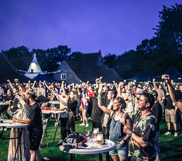 muziekclub N9 in de Huysmanhoeve: ZWANGERE GUY_9