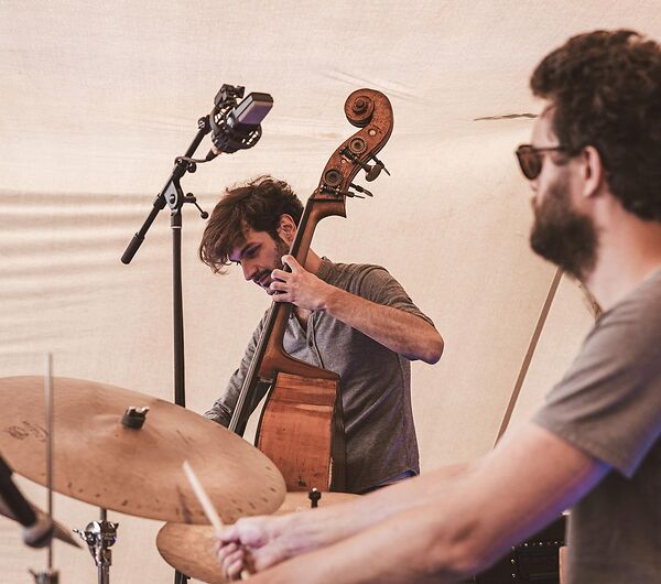 muziekclub N9 in den gevloerden bos: THE MILK FACTORY_2