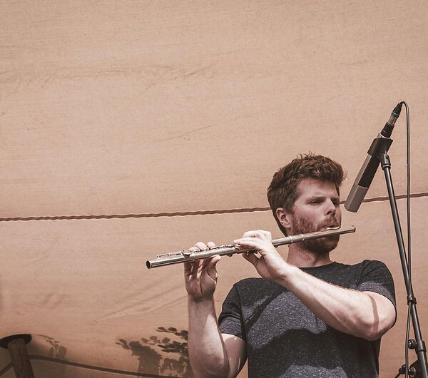 muziekclub N9 in den gevloerden bos: THE MILK FACTORY_5