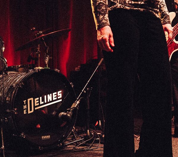 THE DELINES + DJ BACK TO MONO_9