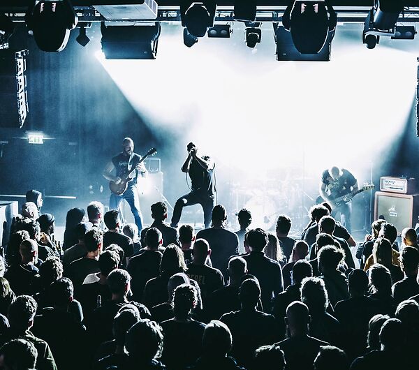 PIGSx7 + ALKERDEEL + AN EVENING WITH KNIVES + ARSON + STEREOSEAT + WHOLES + CLUB KLUNEN DJ'S_2