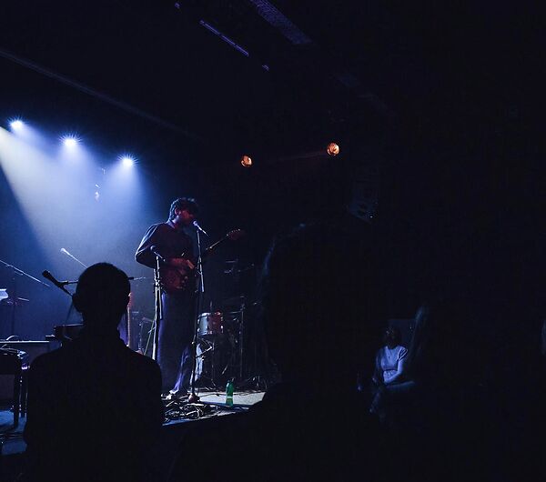 ISAAC ROUX + THE CHRISTIAN CLUB (solo)_10